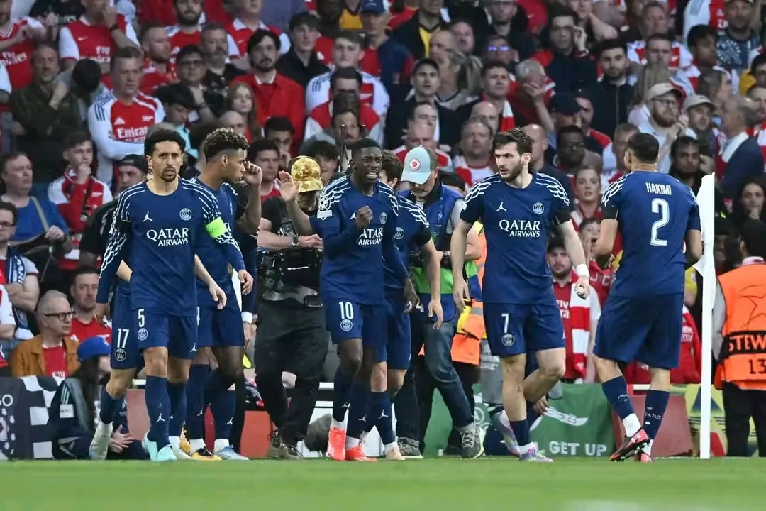 باريس سان جيرمان يكتسح مونبيلييه برباعية ويتوج رسميًا بلقب الدوري الفرنسي