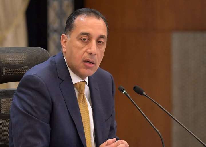 نقلة حضارية.. مدبولي يتفقد غدًا التشغيل التجريبي لأتوبيس الطريق الدائري ومشروع تلال الفسطاط