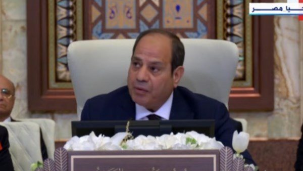 القمة العربية في بغداد.. السيسي: نحتاج أن نكون على قلب رجل واحد قولاً وفعلاً