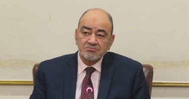 شعبة المستلزمات الطبية تناقش مشكلات القطاع مع هيئتى الشراء الموحد والدواء