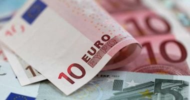 سعر اليورو اليوم الأحد 18 مايو 2025 أمام الجنيه بمنتصف التعاملات بالبنوك