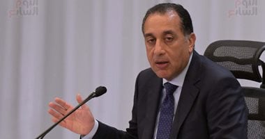رئيس الوزراء يتفقد مصنع الشركة الوطنية المصرية لصناعات السكك الحديدية "نيرك"