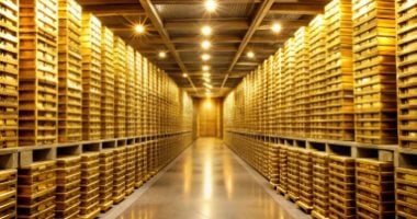 سعر الذهب اليوم السبت 10 مايو 2025 عيار 18 بدون مصنعية بـ 4058 جنيها