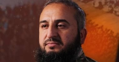 وزير الدفاع السورى يعلن دمج كل المجموعات العسكرية تحت مظلة الوزارة