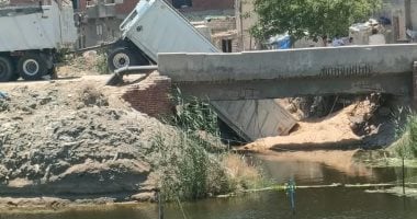 بعد انهياره جزئيا.. إنشاء كوبرى جديد بمركز أبو المطامير بالبحيرة