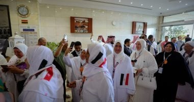 من مطار المدينة إلى الروضة الشريفة.. بعثة الحج المصرية تستقبل أفواج الحجيج