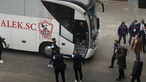 استعدادًا لمواجهة بيراميدز.. وصول حافلة الزمالك لاستاد القاهرة