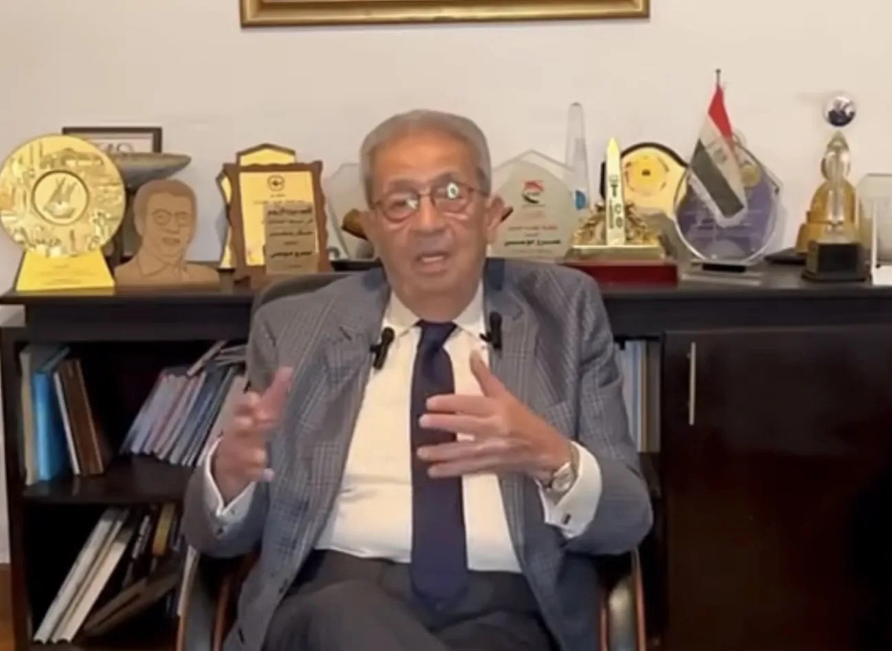 عمرو موسى يلقي كلمة مسجلة في افتتاح المؤتمر الطلابي الأول بكلية السياسة والاقتصاد جامعة السويس