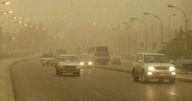 طوارئ بغرف عمليات المرور بسبب تقلبات الطقس وظهور رياح وأتربة بالطرق