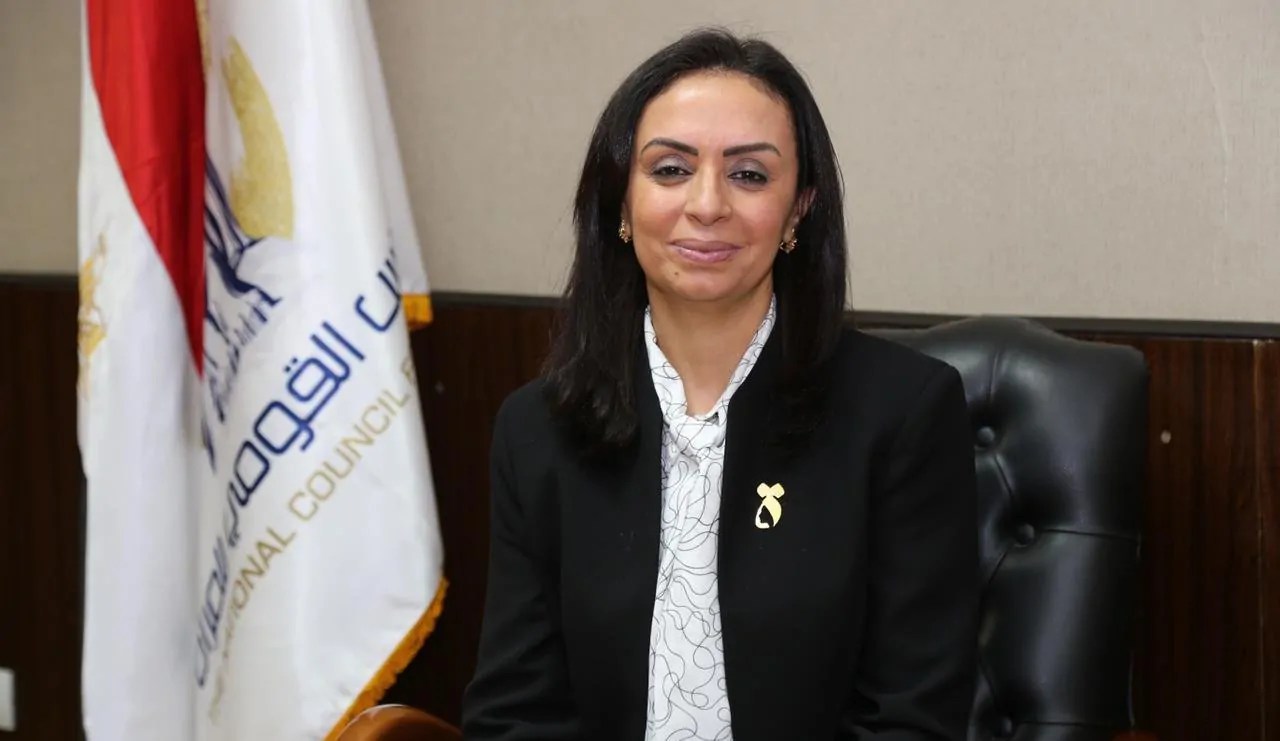 وزيرة التضامن تنفي وجود “نقابة للقانونيين” وتؤكد التزامها بالقانون